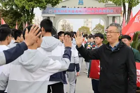 淮安外国语学校2024年体育中考送考仪式举行图片