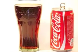 半瓶下肚，男子进了抢救室！很多人爱喝，这种情况千万别碰图片