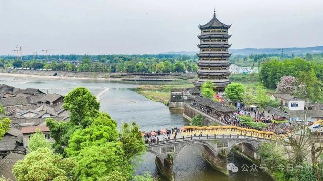 全网刷屏，十上央视！崇州这里“热”得发烫