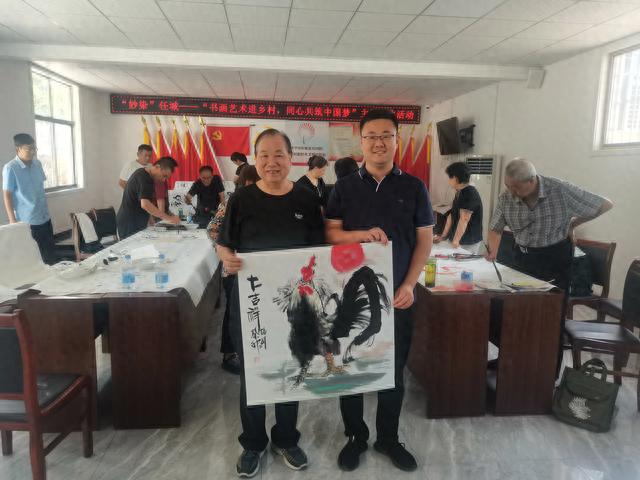 书画名家捐赠墨宝 助力乡村文化建设