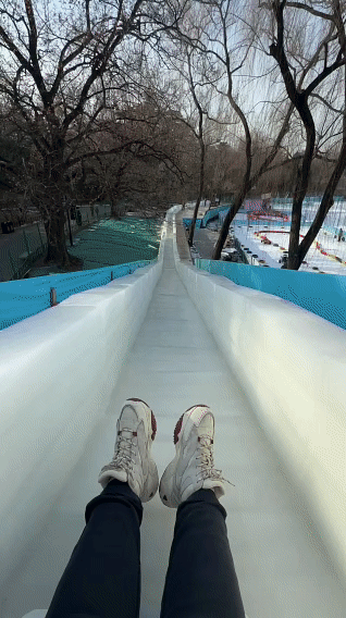 80米超长冰滑梯又双叒来啦！还有企鹅巡游