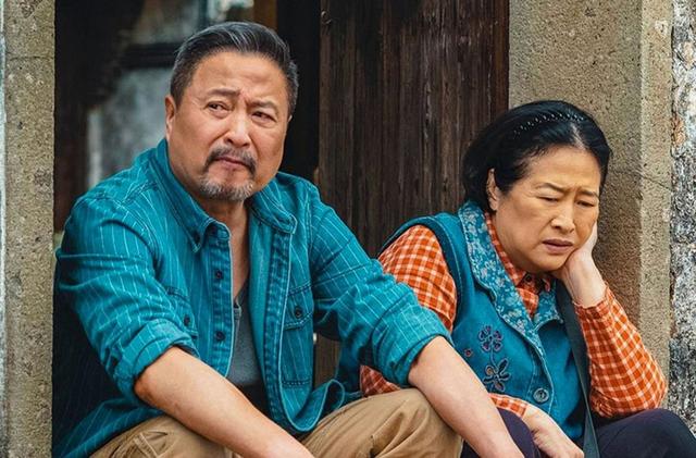 《四喜》直到生母被推下楼，沈明珠才知，养父才是盘算她最深的