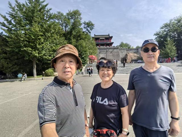 又爬虎山长城知难而退，再游河口断桥故乡情深