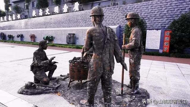 四川很奇特的县,对行政归属地认同感不强,藏着罕见自然奇观!