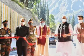 印度打通色拉隧道，凿穿喜马拉雅山，使用的盾构机从哪来的？图片