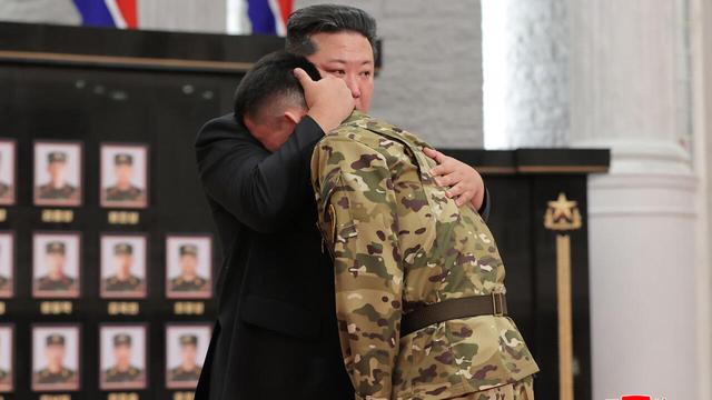 特朗普向金正恩抛橄榄枝有何目的