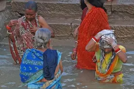 印度破纪录了！首都将不再适合人类居住？恒河都被洗到“勾芡”图片