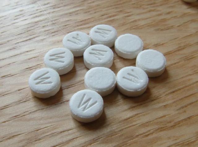 不宜长期服用的5类常用药，或会导致心脏衰竭，很多人都不知道！