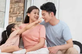 二婚女人可以继承二婚丈夫的财产吗图片