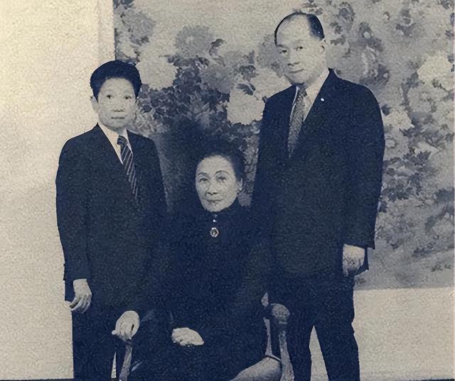 宋美龄贴身护士揭秘：她晚年在美国时，经常嘟囔“没有铜钿”