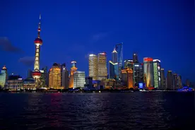 我在上海工作14年，发现上海餐桌上经常出现这4道菜，这3款酒图片