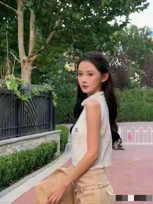 甘肃兰州一佳人好漂亮， 身高168cm	，体重48kg 美的让人移不开眼