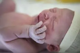 孩子出生后，这3个部位越丑，说明在妈妈肚子里发育得越好图片