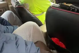 一句“跟我走”暖到一片网友 西安游客发抖音感谢广元交警图片