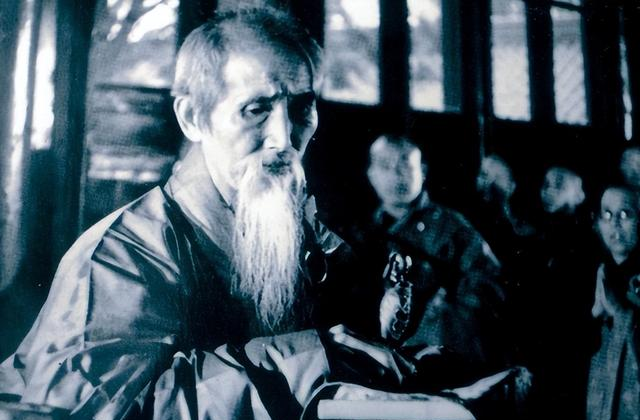 他活了120岁，蒋介石请得动他毛主席却请不动，晚年拒绝留在北京