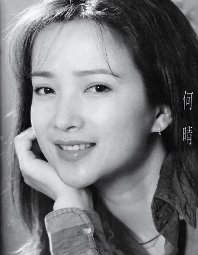 何晴住院照曝光，瘦了也浮肿了，与过往判若两人	，好友曝去世细节