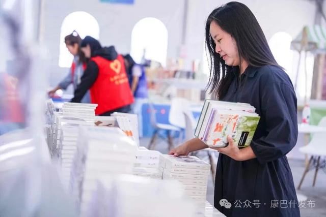 这个国庆，来康巴什“过书瘾”