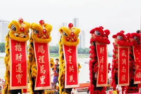 广西南宁：龙舟竞渡迎端午 百舸争流闹邕江图片