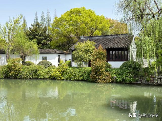 清明访千灯，顾园寄幽思