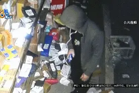 监控拍到的这个人，家人告诉民警：失联七八年了！图片