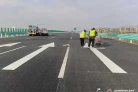 出行注意！G7线京新高速两处收费站因夜间施工双向封闭图片