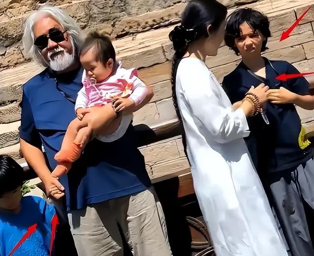 “牡丹花下死，做鬼也风流”！这一次	，74岁的张纪中完全成了笑话