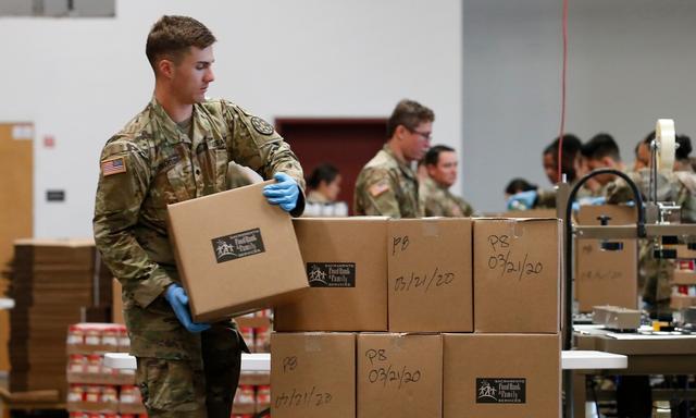 持续41天，美国政府关门结束？两党各自暂退一步，30天后闹得更凶