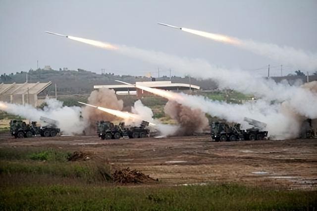 不排除直接斩首赖清德？解放军四字定调台湾，让台独冷汗直流