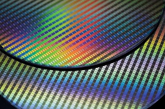 只要中国出现一家国产DUV光刻机，台积电和英伟达好日子就到头了