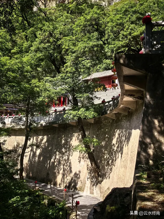 几乎被陕西人淡忘的龙门祖庭，不但有空中楼阁，还有邱祖众多传说
