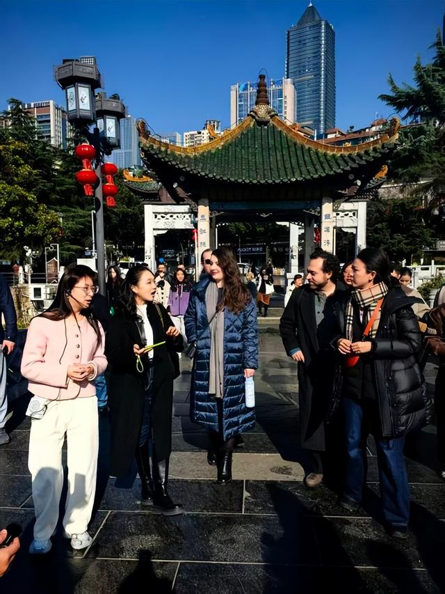 外籍歌唱家打卡甲秀楼 解锁音乐与文化碰撞之美