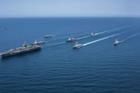 若中美开战，美国航母或将攻击中国的三个方向，一面偷袭两面硬攻图片