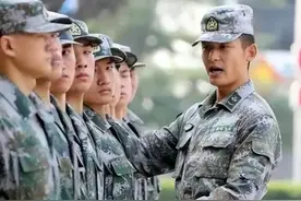 一级士官退役安置10年，两次身份转变、提任实职副科，你相信吗？图片