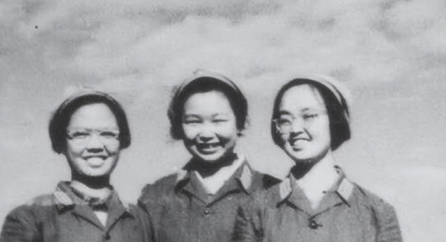 左太北追悼会：三代总理送挽联致哀，儿子沙峰等亲属含泪敬献花圈