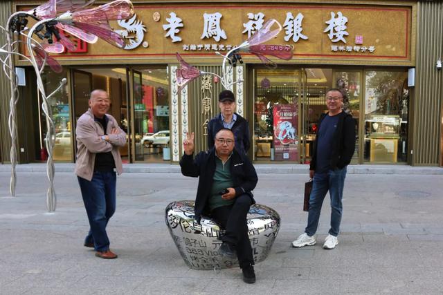 额尔敦路丨因为一条路 爱上一座城