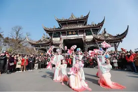 “2+8+N”系列文化活动上线 来青城山-都江堰景区体验祥龙送福图片