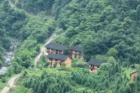 回到没有父母的老屋，才明白人这一辈子，本是一场归途图片