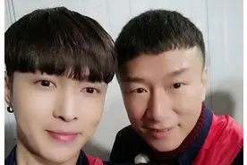 孙红雷54岁了！张艺兴连续十年送生日祝福秀兄弟情：祝我的颜王哥生日快乐，身体健康，青春永驻图片