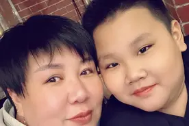 德云社董事长王惠发文，晒小儿子游玩照，郭汾阳越来越帅了图片