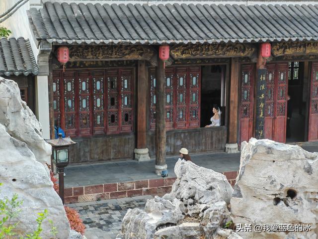 闲逛菏泽市老城曹州。这里的慎思园成了婚纱照的网红天堂了