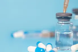 面部红血丝？鼻子发红起痘？看看你是否得了“玫瑰痤疮”图片