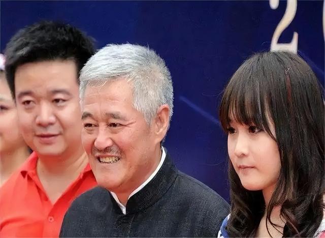 身价上亿有什么用？68岁赵本山如今家庭情况，给中老年人提了个醒