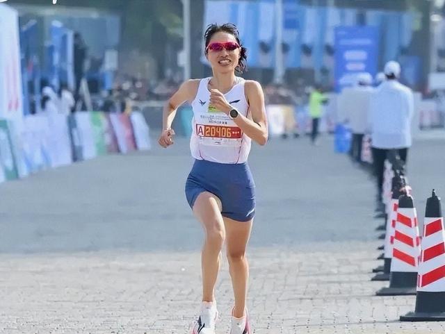 最速护士张水华遭中国田协移除？官方竞赛系统业余跑者唯独没有她