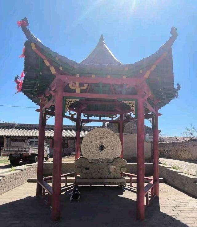 参观游览古代的邮局——河北鸡鸣驿站
