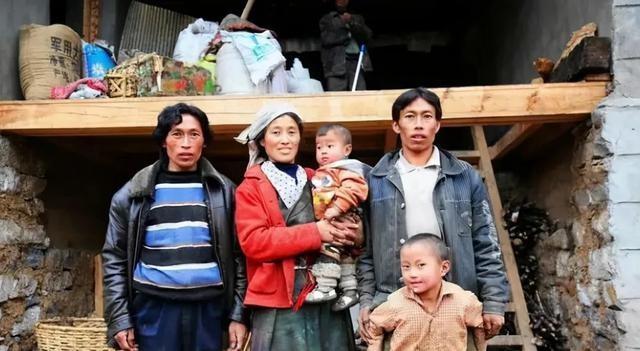 尼泊尔一妻多夫如何生活？妻子坦言：该陪谁，要按照这个记号来