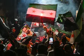 大饼不是天上掉下来的吗？阿萨德跑了，叙利亚人乐不到三天傻眼了图片