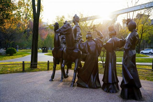 千年诗脉，一城风华：跟着唐诗的足迹 触摸鲜活的长安