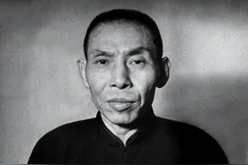 毛主席缺少资金，找章士钊帮忙，杜月笙慷慨解囊图片