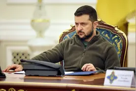 俄军8线进攻，大批雇佣兵战死，乌克兰女囚开始参军图片