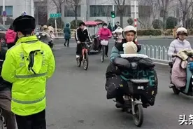 衡水市区各县各城乡路口,小区、单位等出入口严查电动车!图片